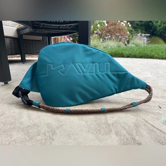Kavu Mini Rope Sling Bag - Picture 3 of 7